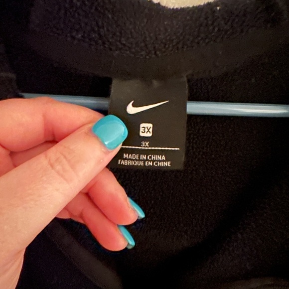 Nike jacket - Picture 2 of 3